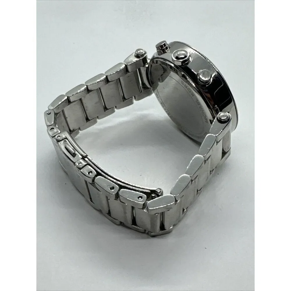 Michael Kors MK5353 Womens Silver Stainless Steel Analog Dial Wrist Watch JNA645